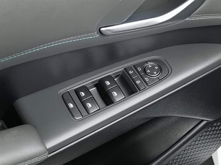 Фото 9 - BYD Qin Plus