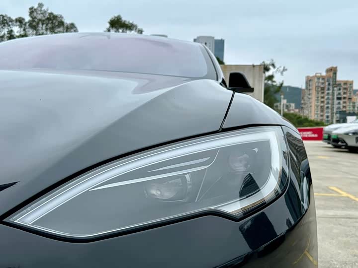 Photo 4 - Tesla Model S