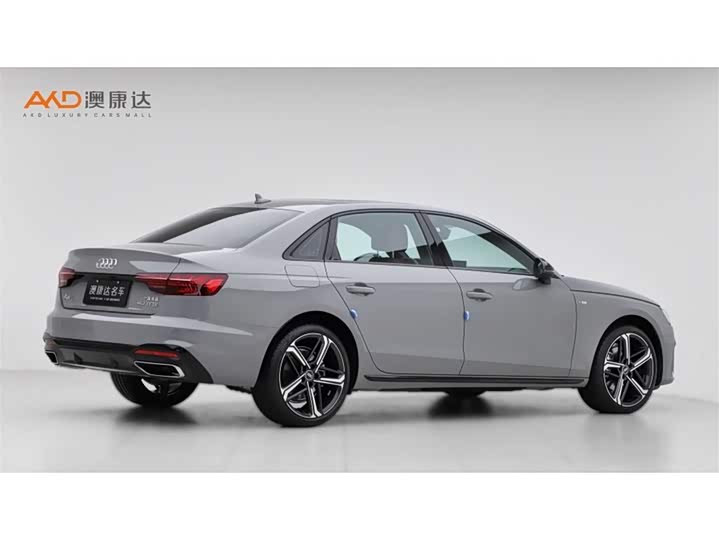 Фото 3 - Audi A4L