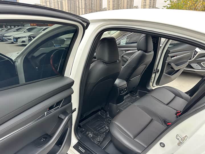 Фото 8 - Mazda 3 (Axela)