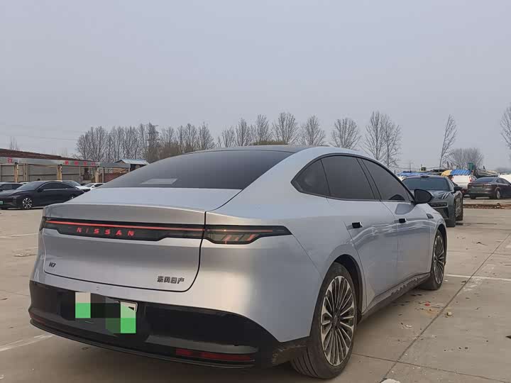 Фото 7 - Nissan N7