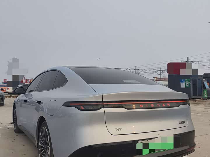 Фото 9 - Nissan N7