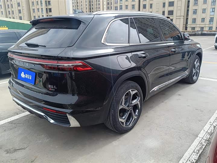 Фото 3 - Geely Monjaro