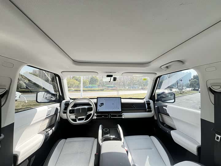 Фото 7 - Chery iCar 03