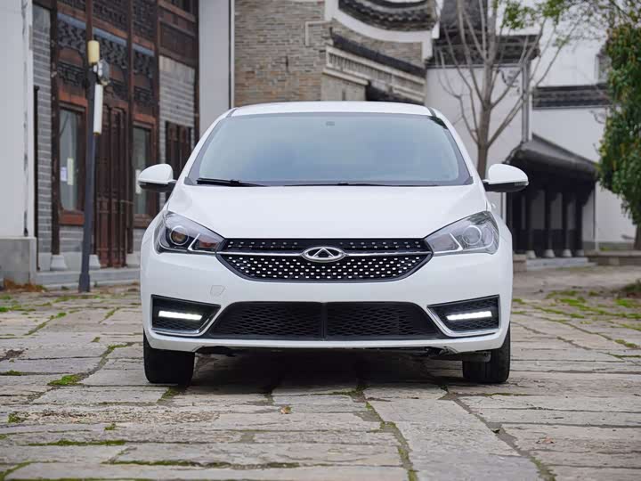 Photo 2 - Chery Arrizo 5