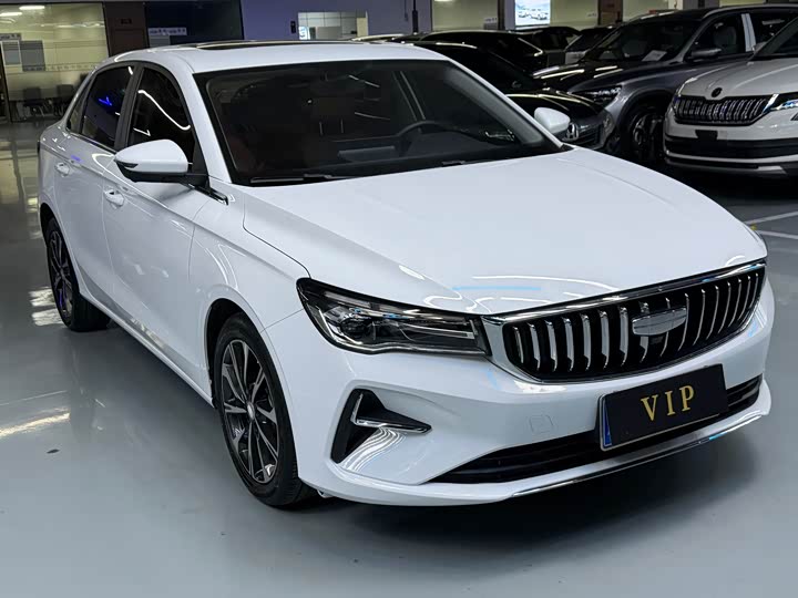 Фото 3 - Geely Emgrand