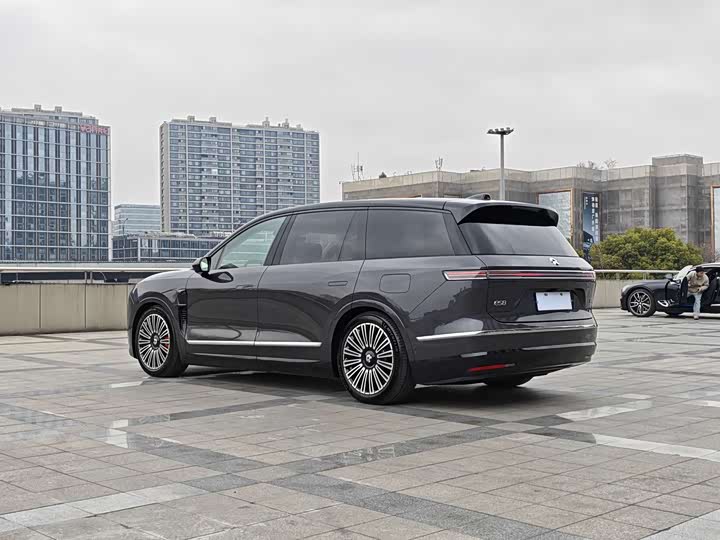 Фото 6 - Nio ES8