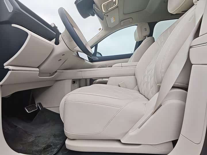 Фото 7 - Nio ES8