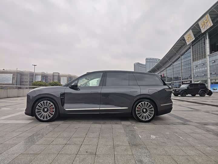 Фото 8 - Nio ES8