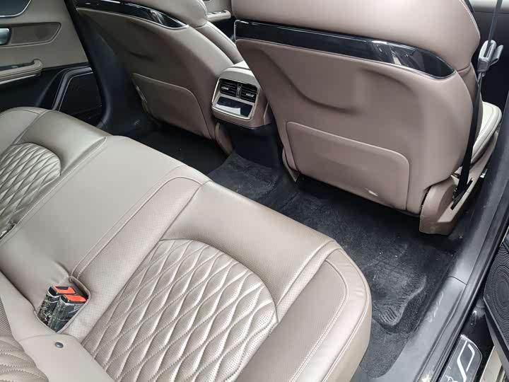 Фото 7 - BYD Han