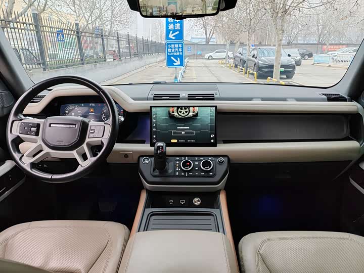 Фото 8 - Land Rover Defender