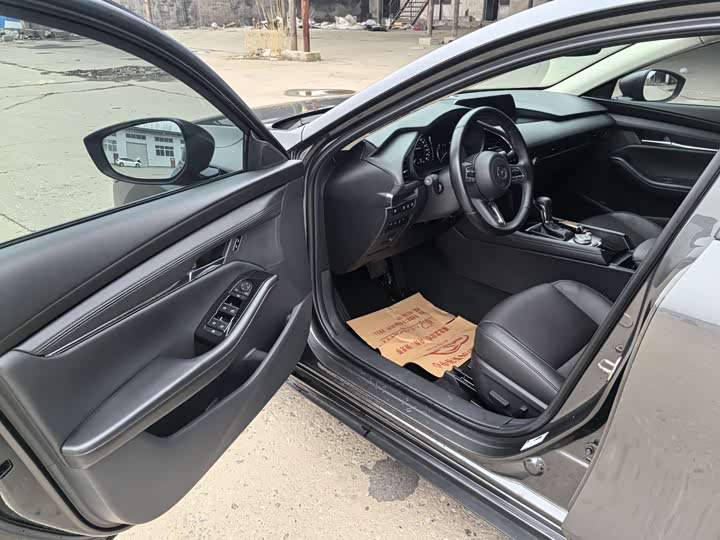 Photo 7 - Mazda 3 (Axela)