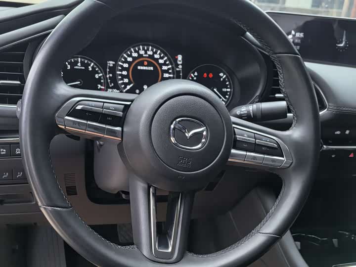 Photo 8 - Mazda 3 (Axela)