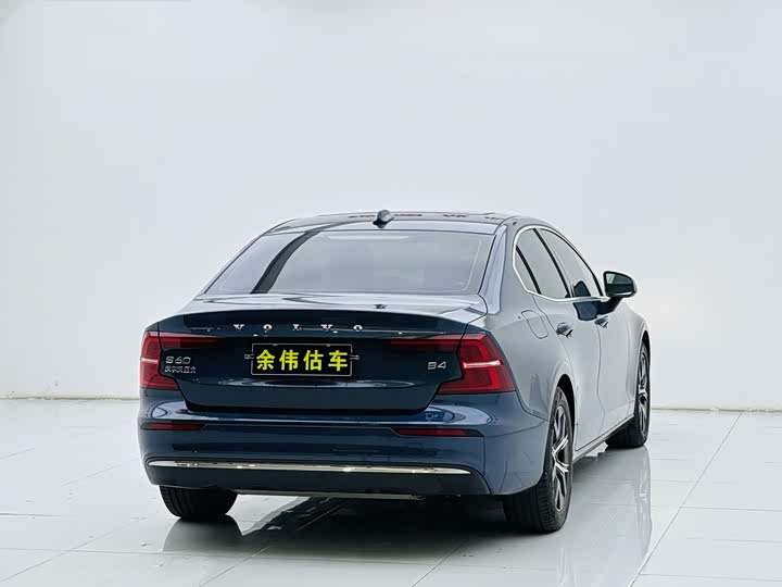 Фото 5 - Volvo S60