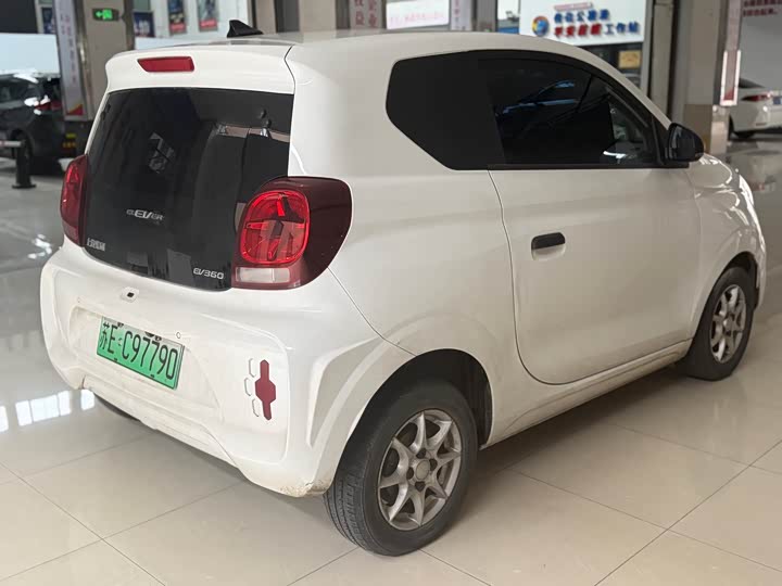 Фото 4 - Roewe Clever