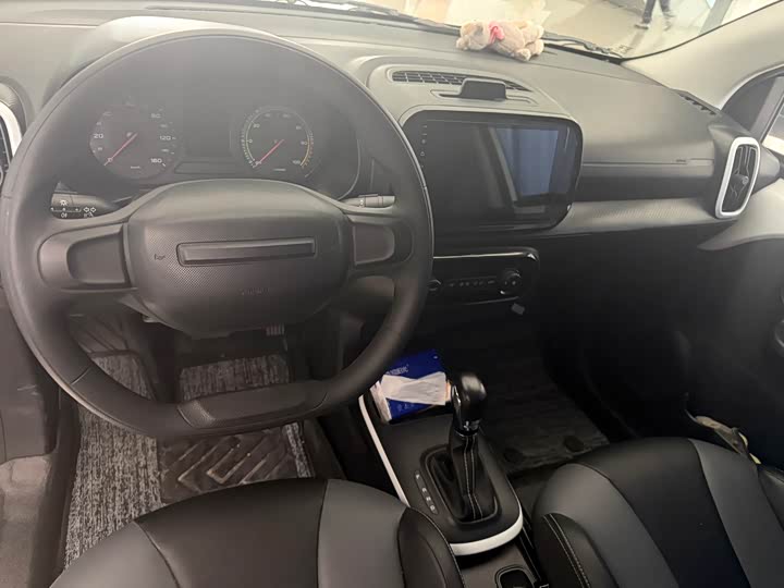 Фото 9 - Roewe Clever