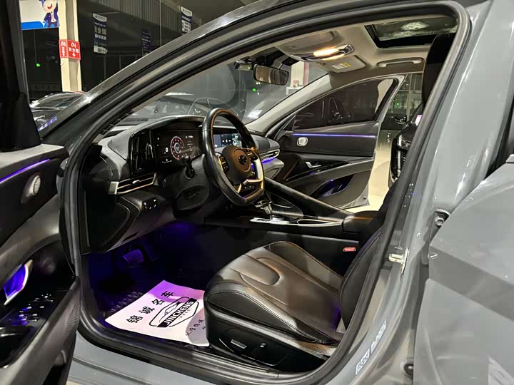 Фото 8 - Hyundai Elantra N line