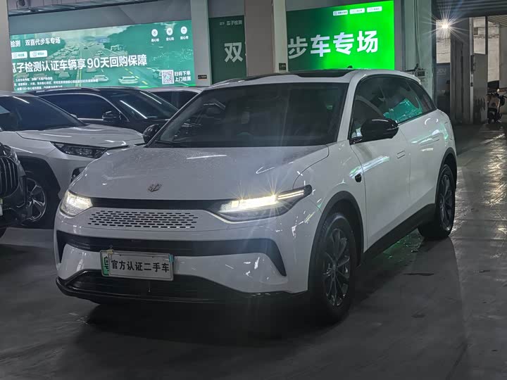 Фото 1 - Leapmotor C11