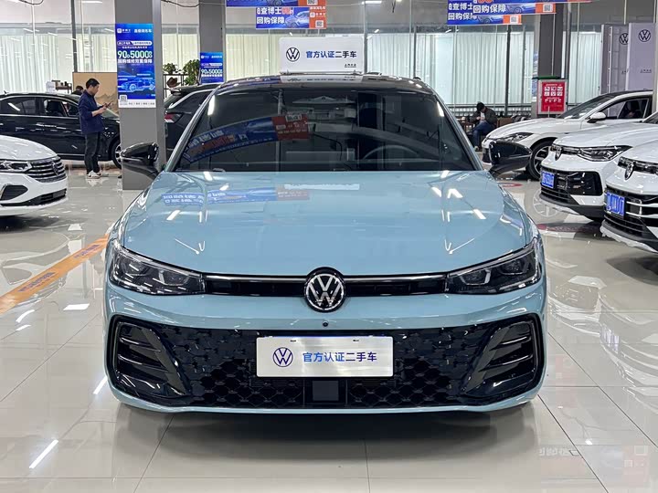 Фото 2 - Volkswagen Passat