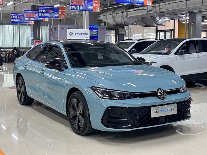 Фото 3 - Volkswagen Passat