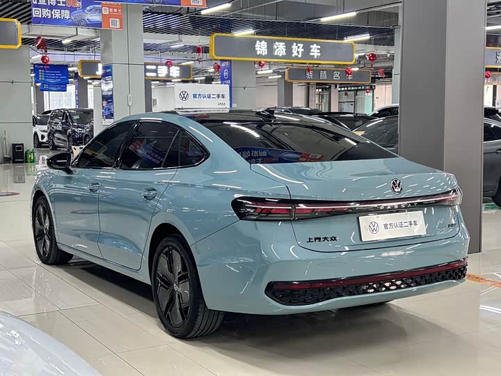 Фото 5 - Volkswagen Passat