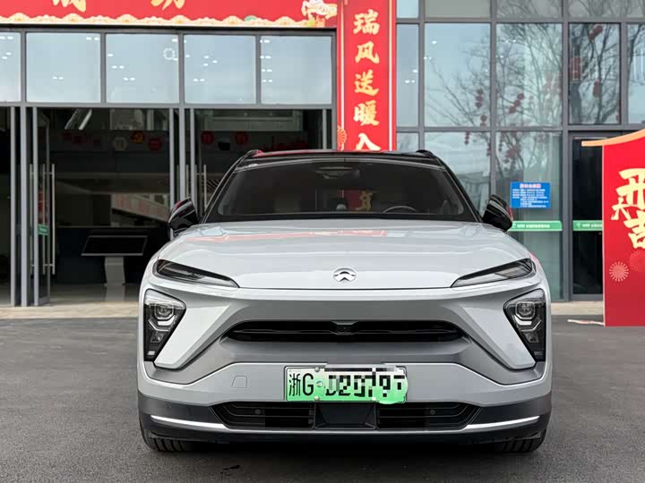 Фото 2 - Nio ES6