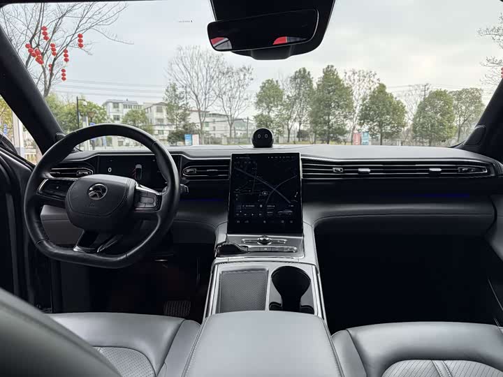 Фото 6 - Nio ES6