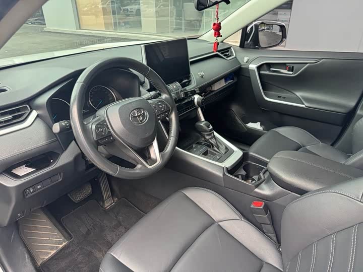 Фото 5 - Toyota Wildlander