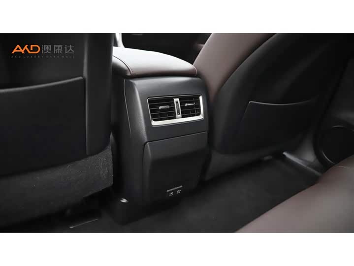 Фото 9 - Lexus RX