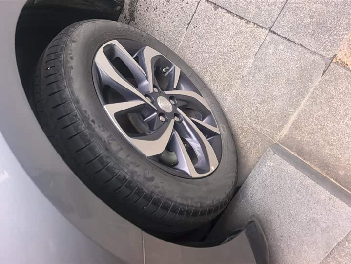 Фото 6 - Buick Velite 6