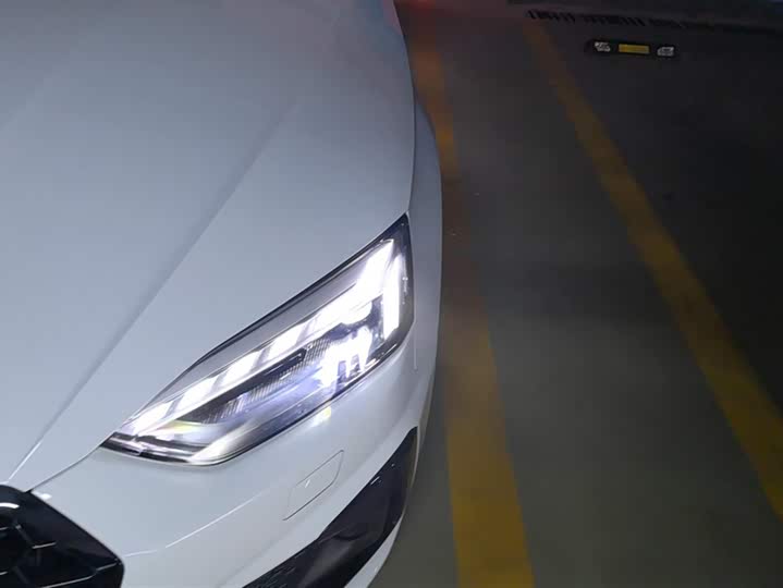 Фото 5 - Audi A5