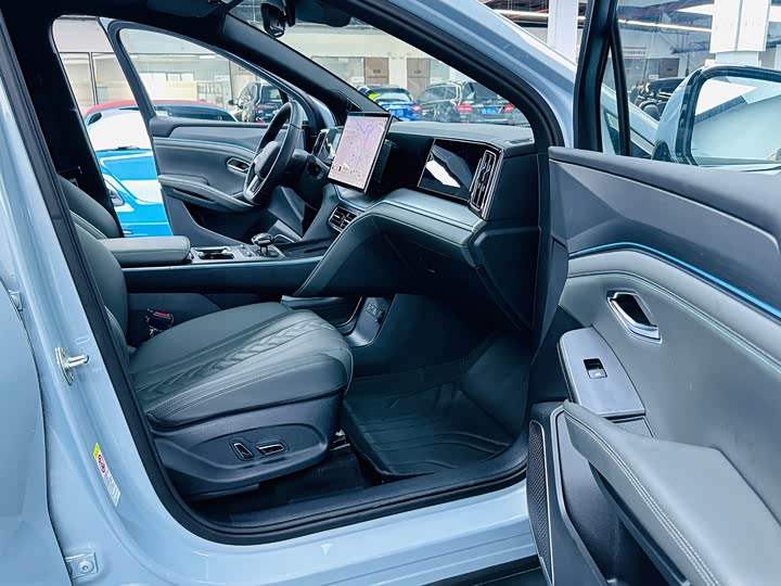 Фото 8 - BYD Song L DM-i Hybrid