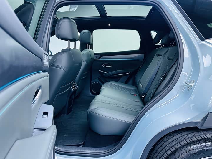 Фото 9 - BYD Song L DM-i Hybrid