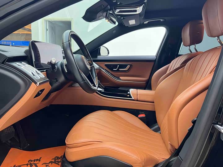 Фото 9 - Mercedes-Benz S-Class