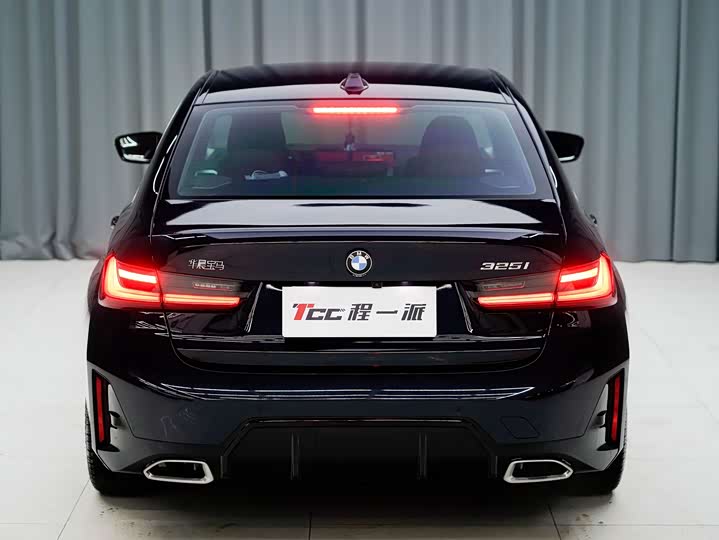 Фото 9 - BMW 3 Series