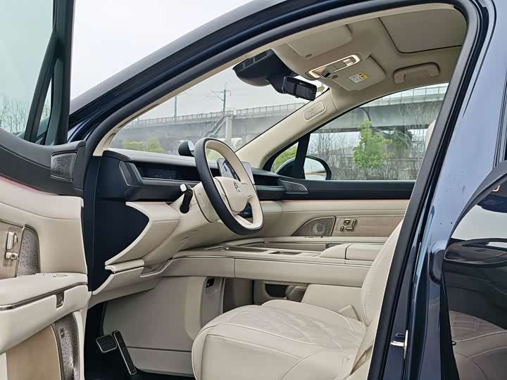 Фото 7 - Nio ES8