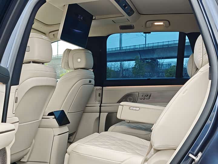 Фото 8 - Nio ES8