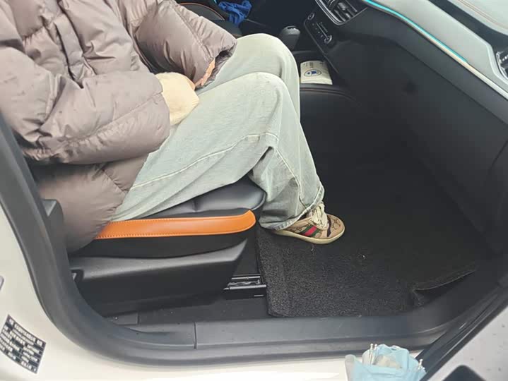 Фото 8 - Ford Focus