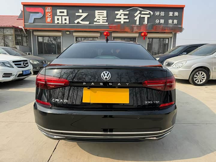 Фото 9 - Volkswagen Passat