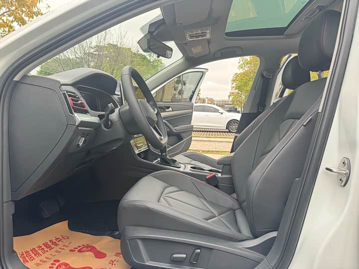 Фото 4 - Volkswagen Lavida