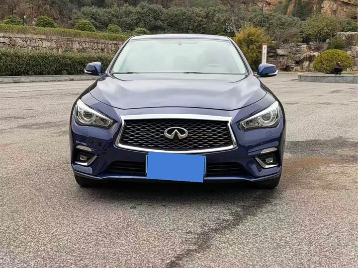 Photo 2 - Infiniti Q50L