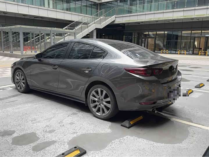 Фото 3 - Mazda 3 (Axela)