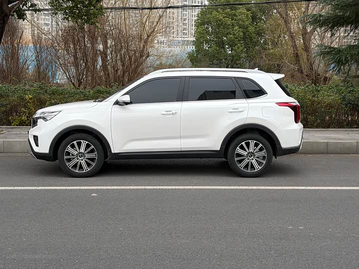 Фото 3 - Kia Sportage GT-line