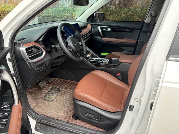 Фото 9 - Kia Sportage GT-line