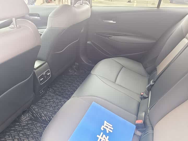 Фото 8 - Toyota Allion