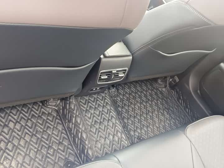 Фото 9 - Toyota Allion