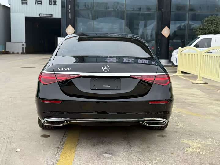 Фото 5 - Mercedes-Benz S-Class