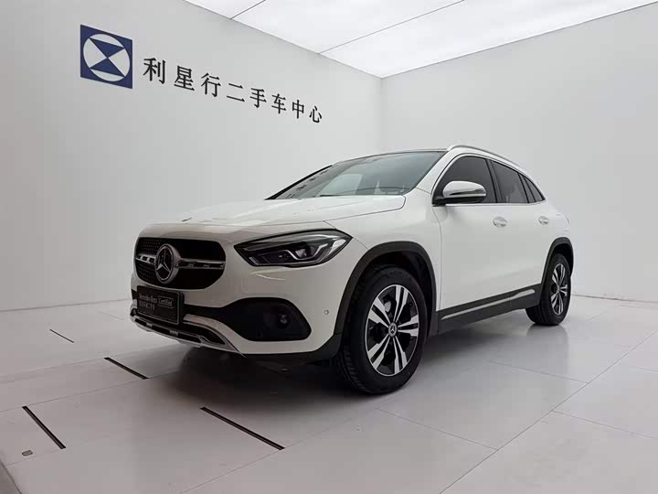 Фото 1 - Mercedes-Benz GLA-Class