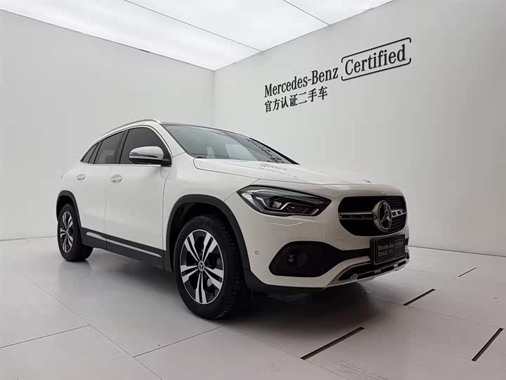 Фото 2 - Mercedes-Benz GLA-Class