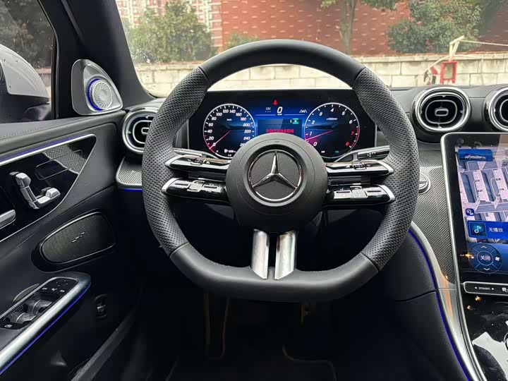 Фото 9 - Mercedes-Benz C-Class